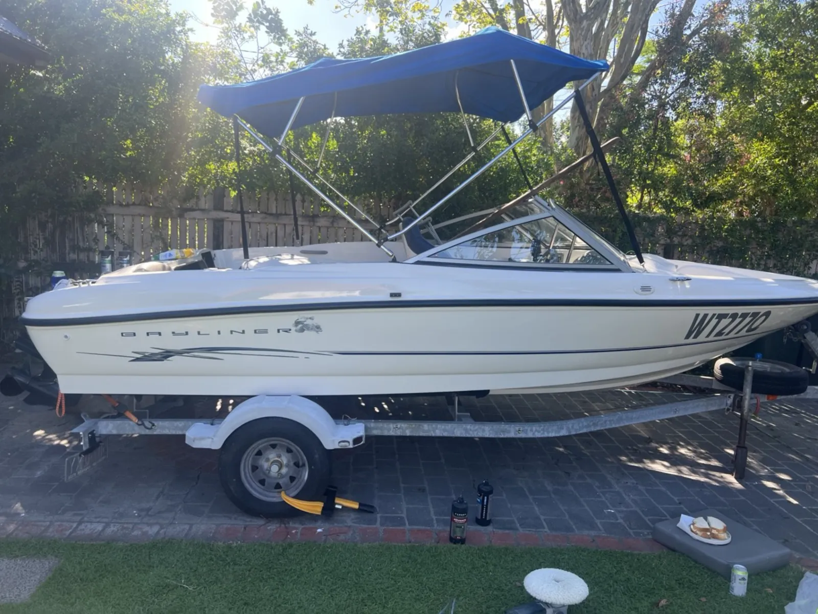 Bayliner Bowrider 175 interior
